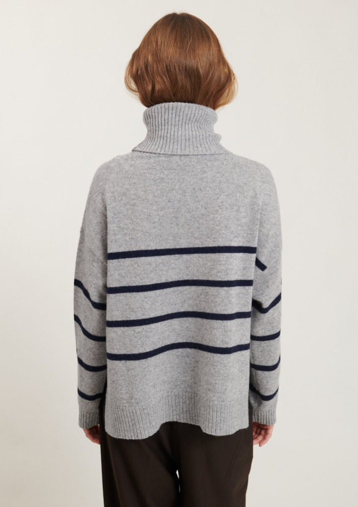 Basic Apparel - Lise Striped T-Neck - Striktrøje