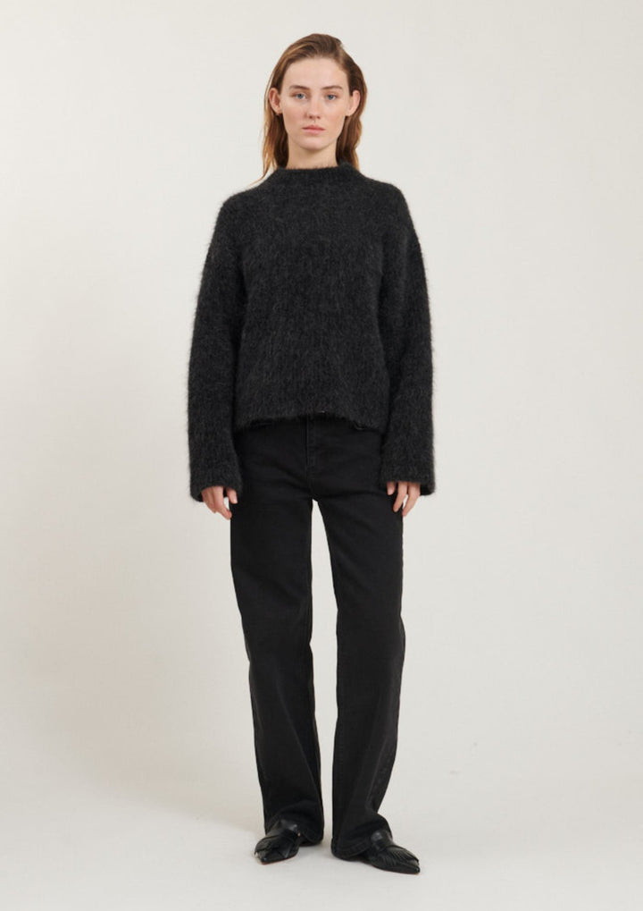 Basic Apparel - Magna H. Neck - Striktrøje