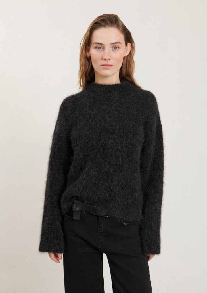 Basic Apparel - Magna H. Neck - Striktrøje