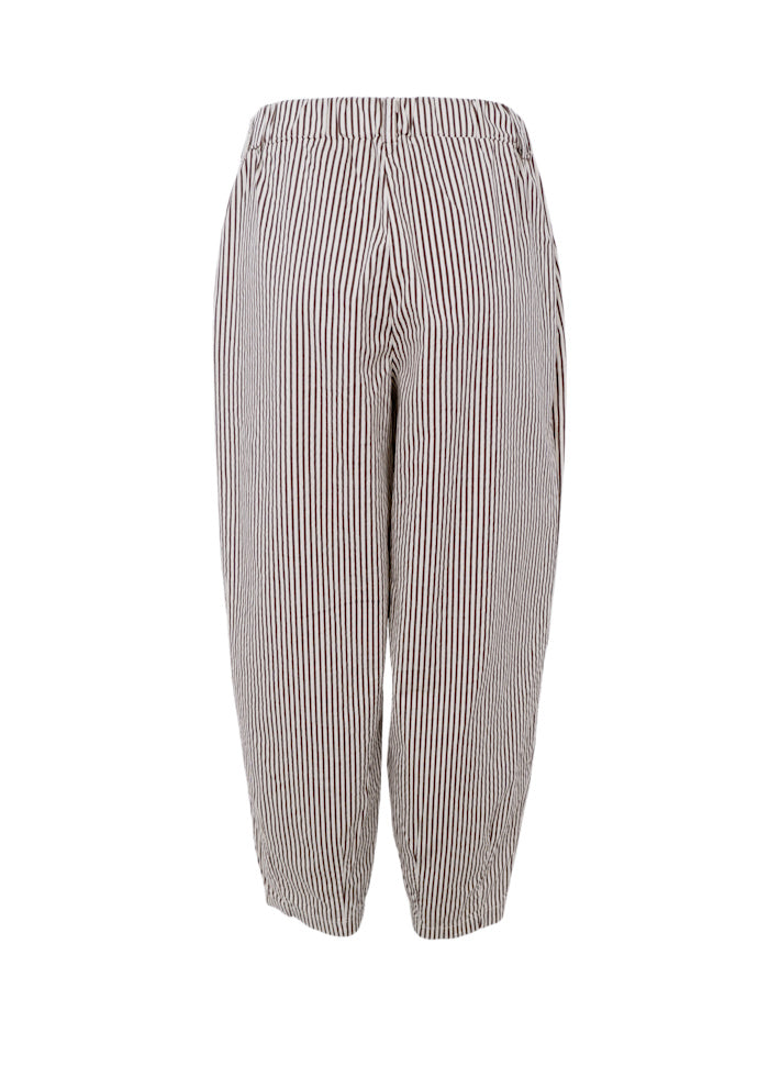 Black Colour - Ally Barrel Pant - Creme