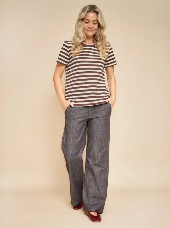 Black Colour - Missy SS T-shirt - Coffee
