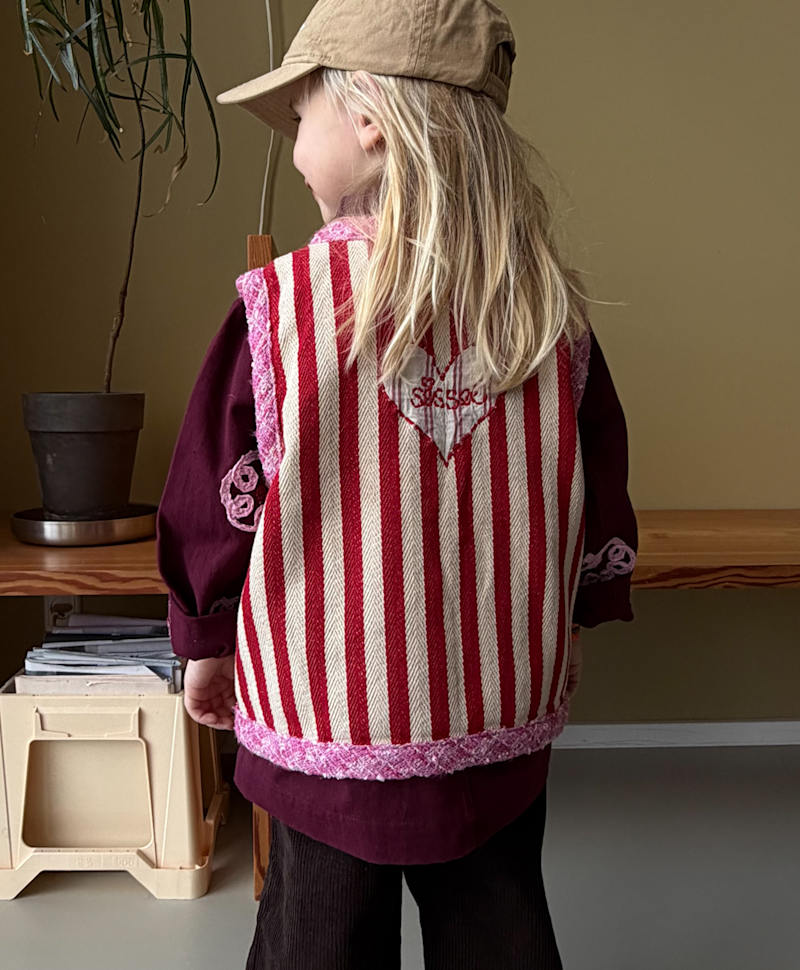 Sissel Edelbo - Como Mini Vest - Red Stripes