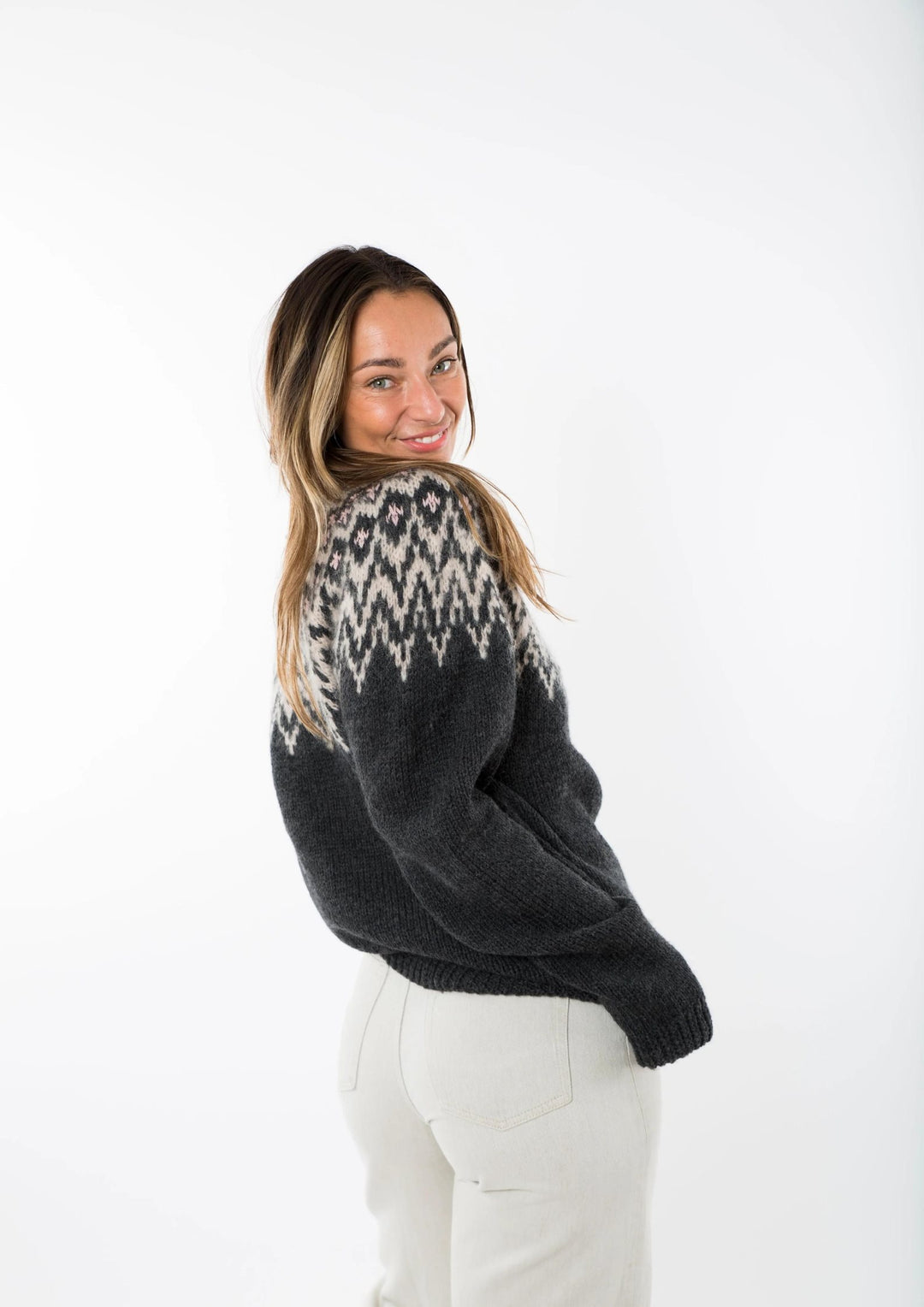 Fuza Wool - Che Che Sweater High Neck - Coal