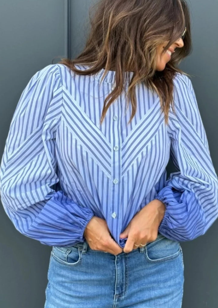 Gossia - Kanya Shirt - Blue Stribe Ombere