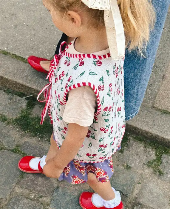 Sissel Edelbo - Gro Mini Vest - Kantha Cherry
