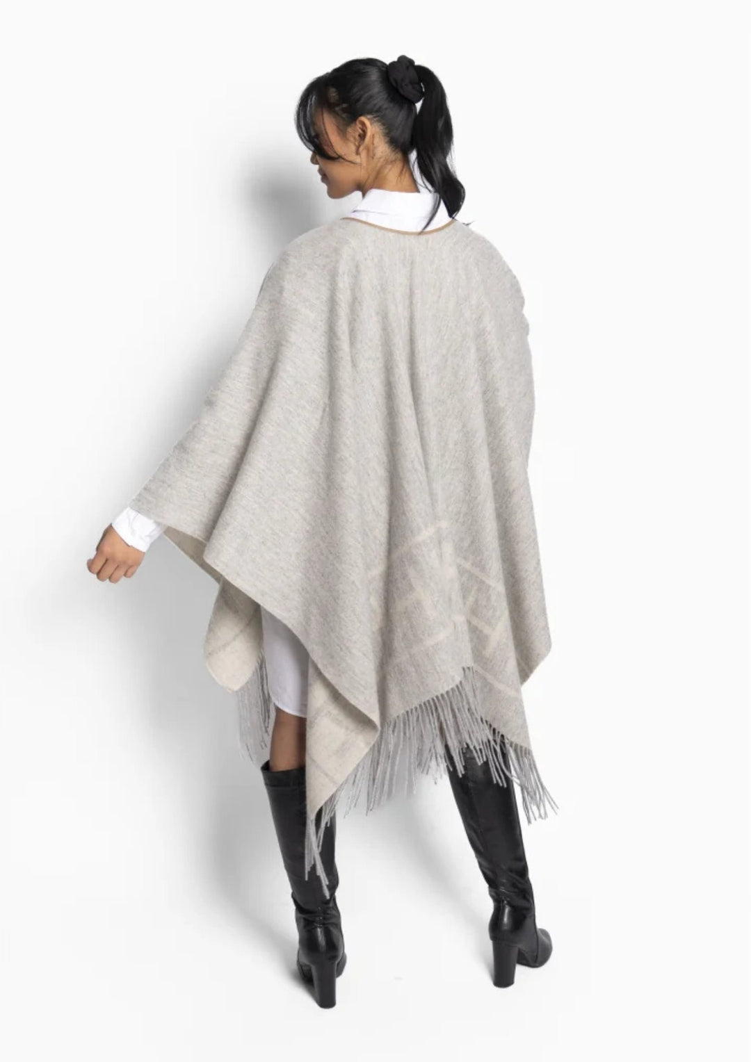 HEST - Shawl - Poncho - Grey - Onesize