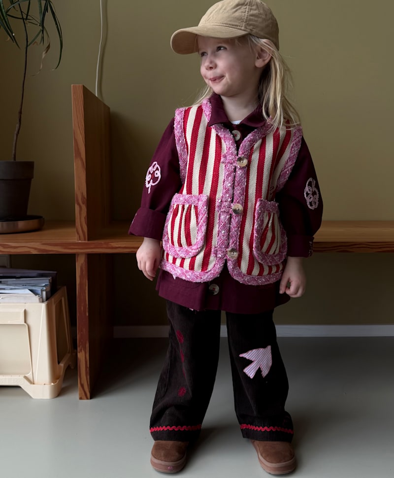 Sissel Edelbo - Como Mini Vest - Red Stripes