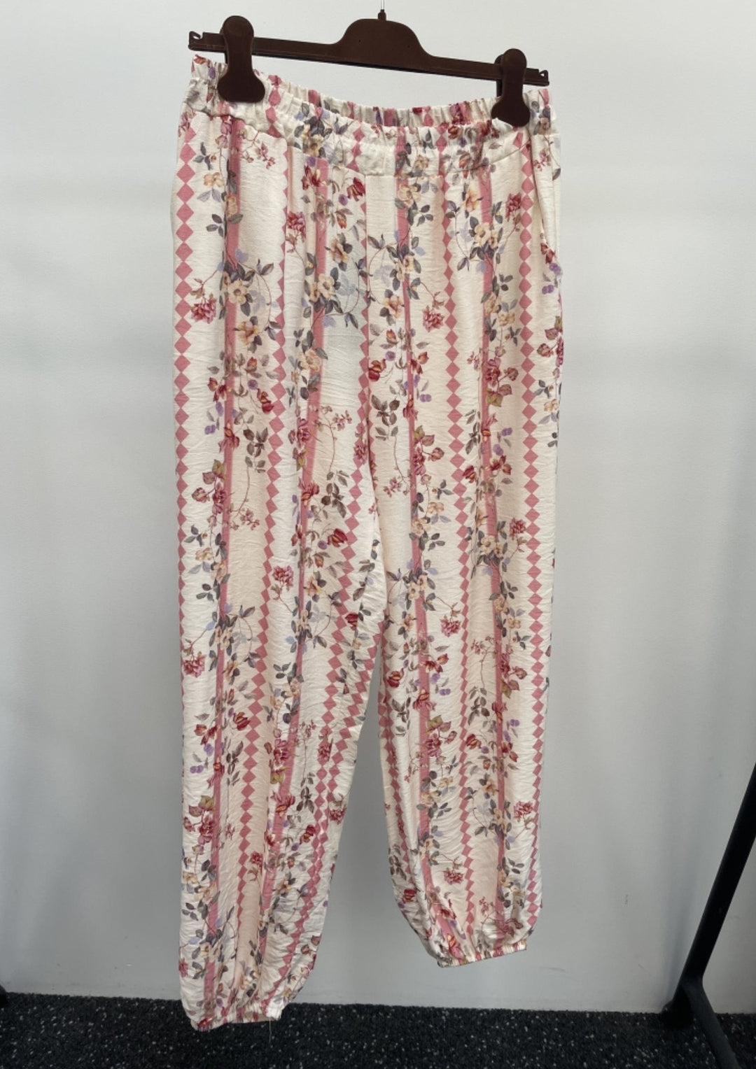 Marta - Amalie Bukser - Rosa