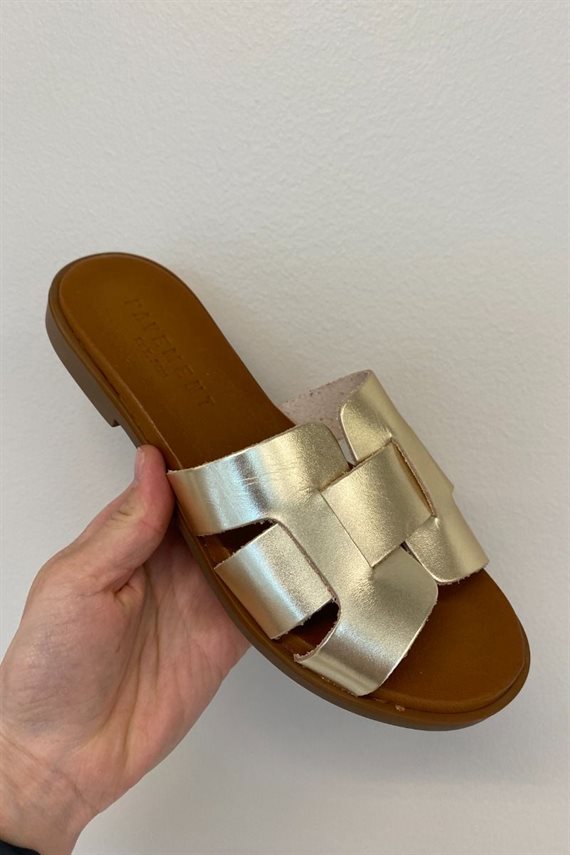 Pavement - Aline Sandal - Gold