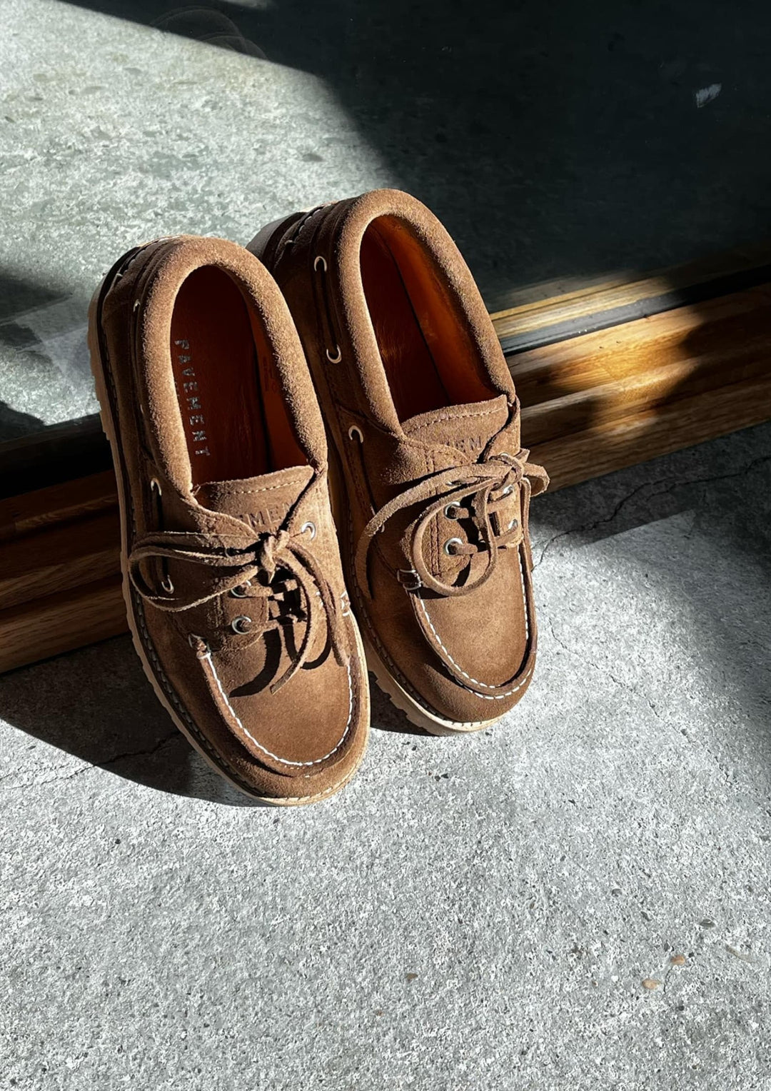 Pavement - Alvina Suede - Taupe Suede