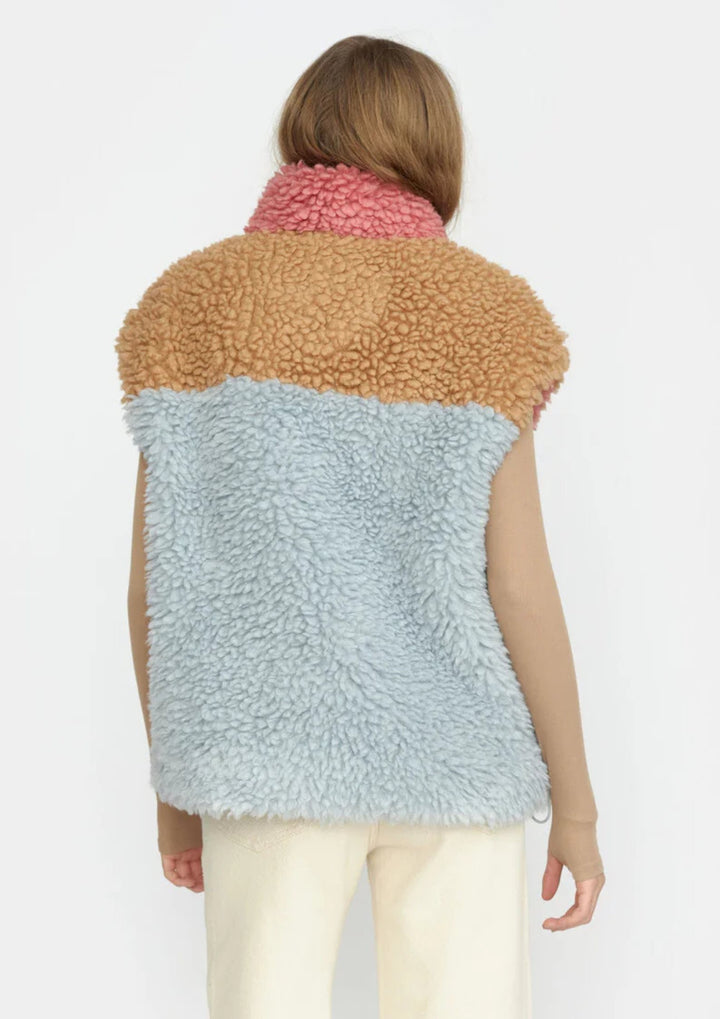 Selfhood - Chunky Teddy Vest - Lightbrown