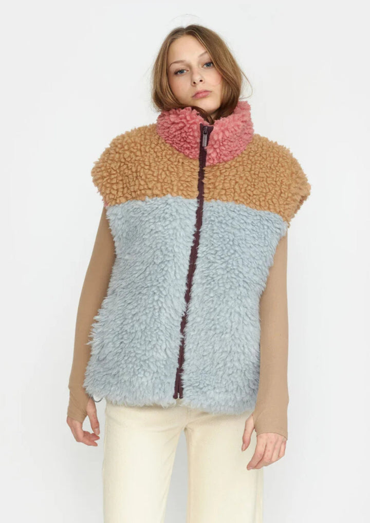 Selfhood - Chunky Teddy Vest - Lightbrown