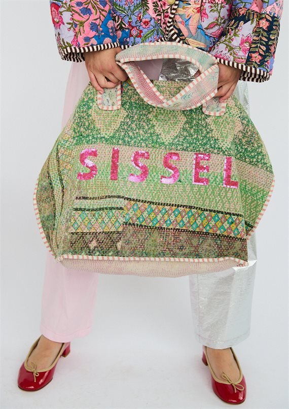 Sissel Edelbo - Hawaii Shopper - Tasker