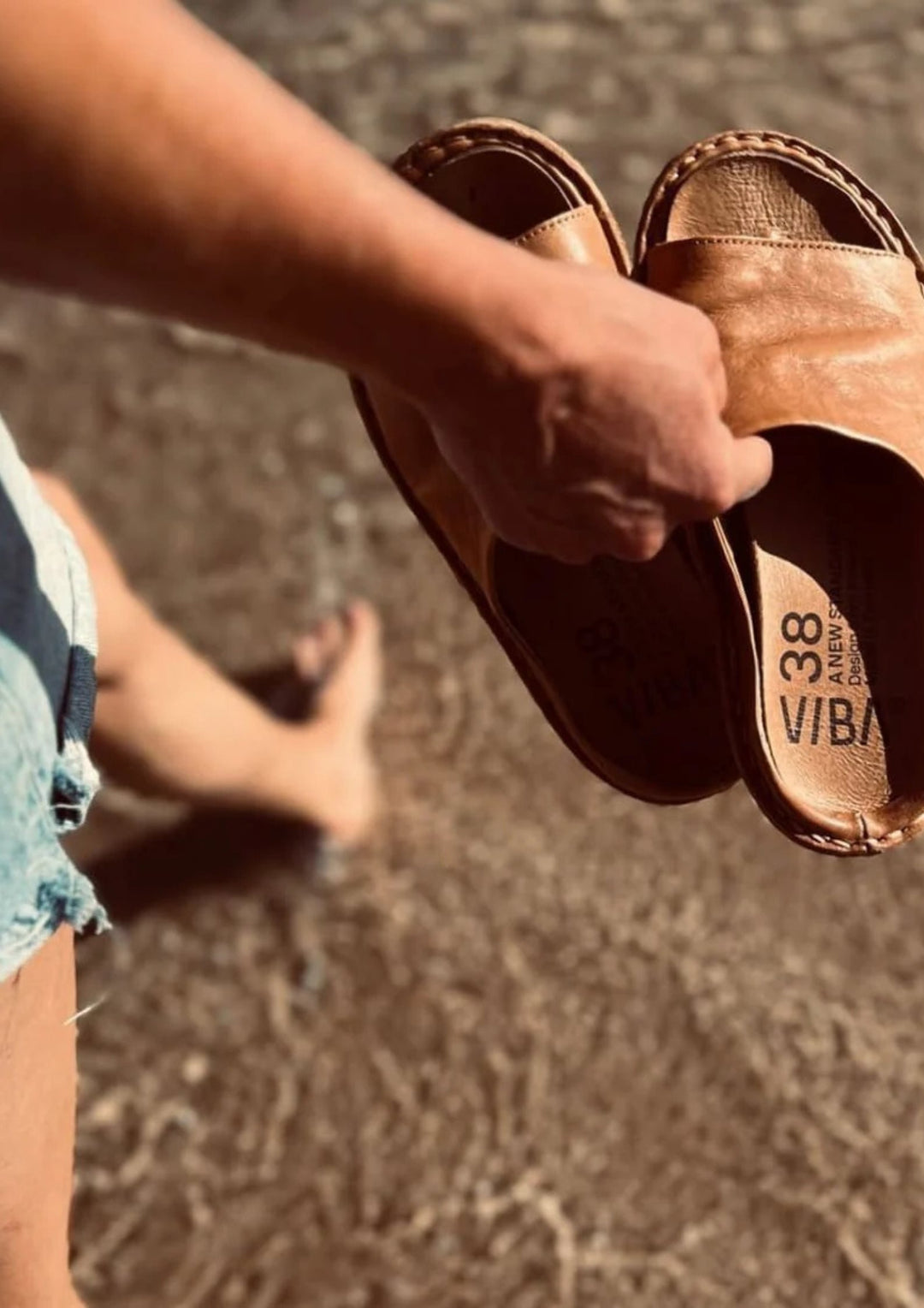 Vibae - Satin Tropez - Leather Cognac Brown