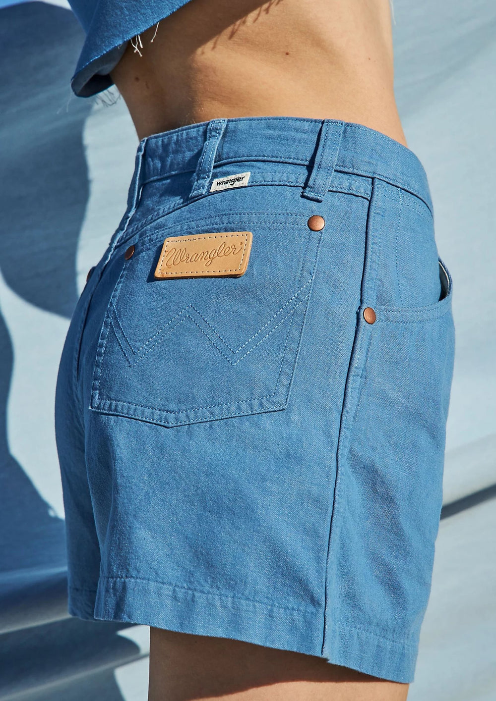 Wrangler - Loose Pleated Shorts - Cotton Candy Blue
