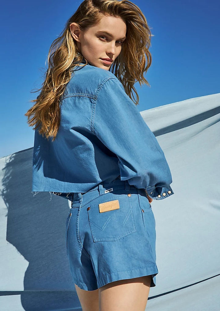 Wrangler - Loose Pleated Shorts - Cotton Candy Blue