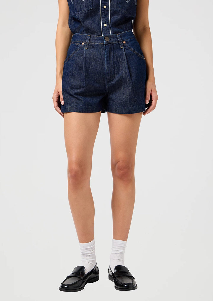 Wrangler - Loose Pleated Shorts - Saddle