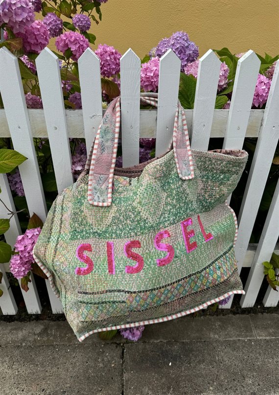 Sissel Edelbo - Hawaii Shopper - Tasker